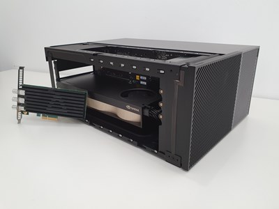 12GKEY_Holoscan_01.jpg